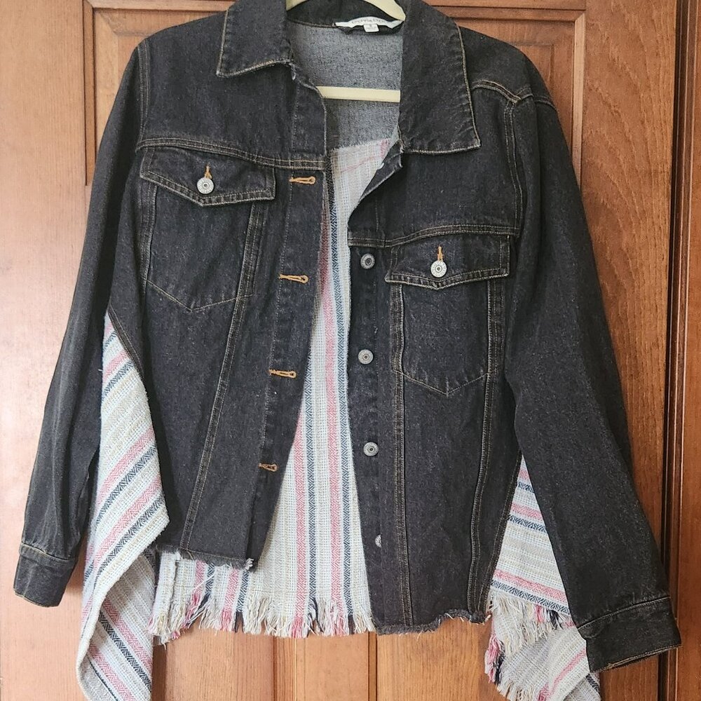 Davi & Dani Boho Jean Jacket - Size small